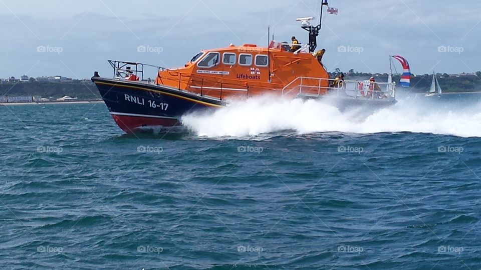 Isle of Wight lifeboat emergency callout