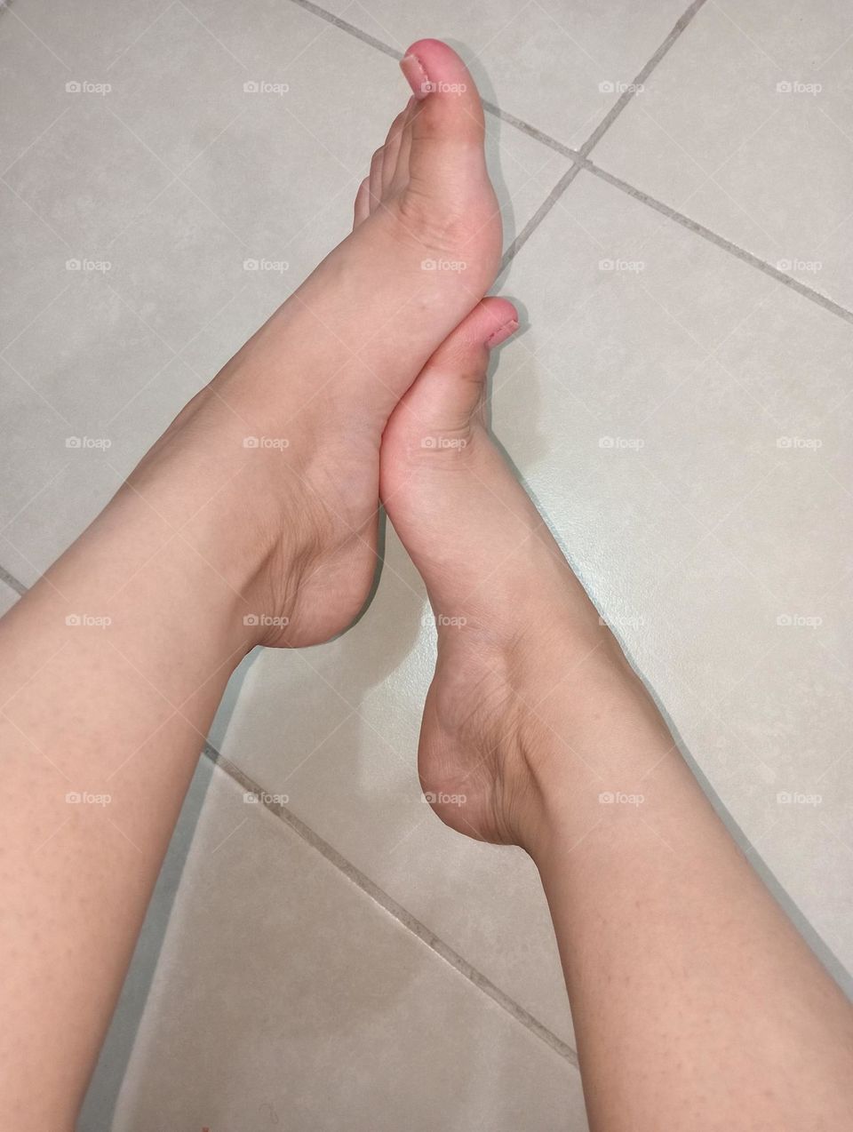 recién despitando mis uñas ☺️✨