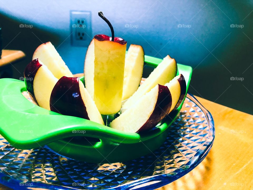 Apple slices made the modern way.