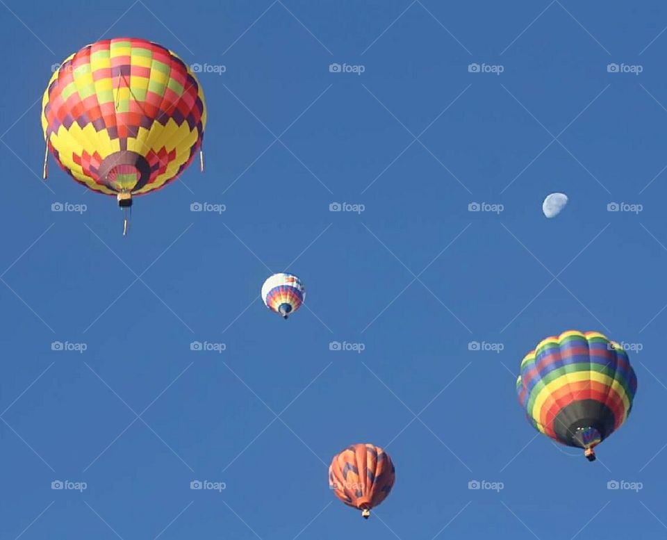 Balloons with moon Albuquerque Balloon Fiesta 2017