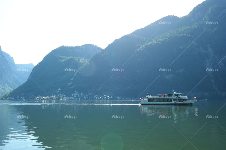 Ship at the Hallstätter lake