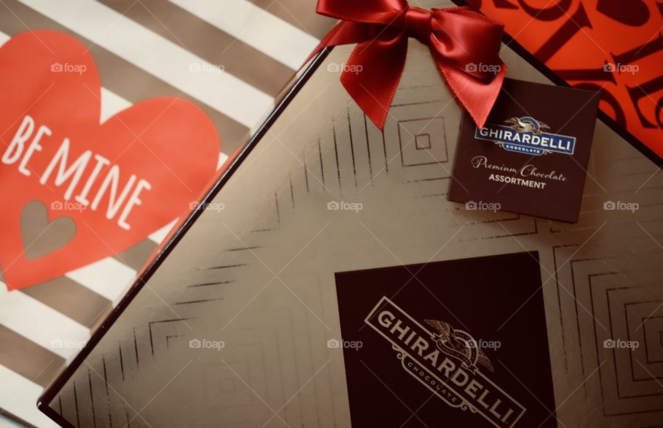 Ghiradelli Candy Box Valentine’s Day Gift Be Mine 