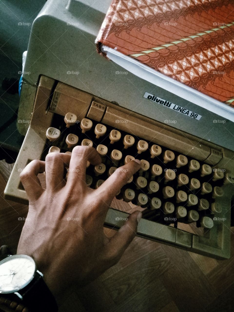 typewriter, classic like this.