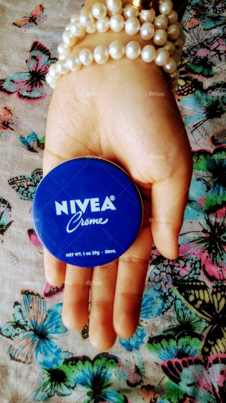 Hand over the Nivea