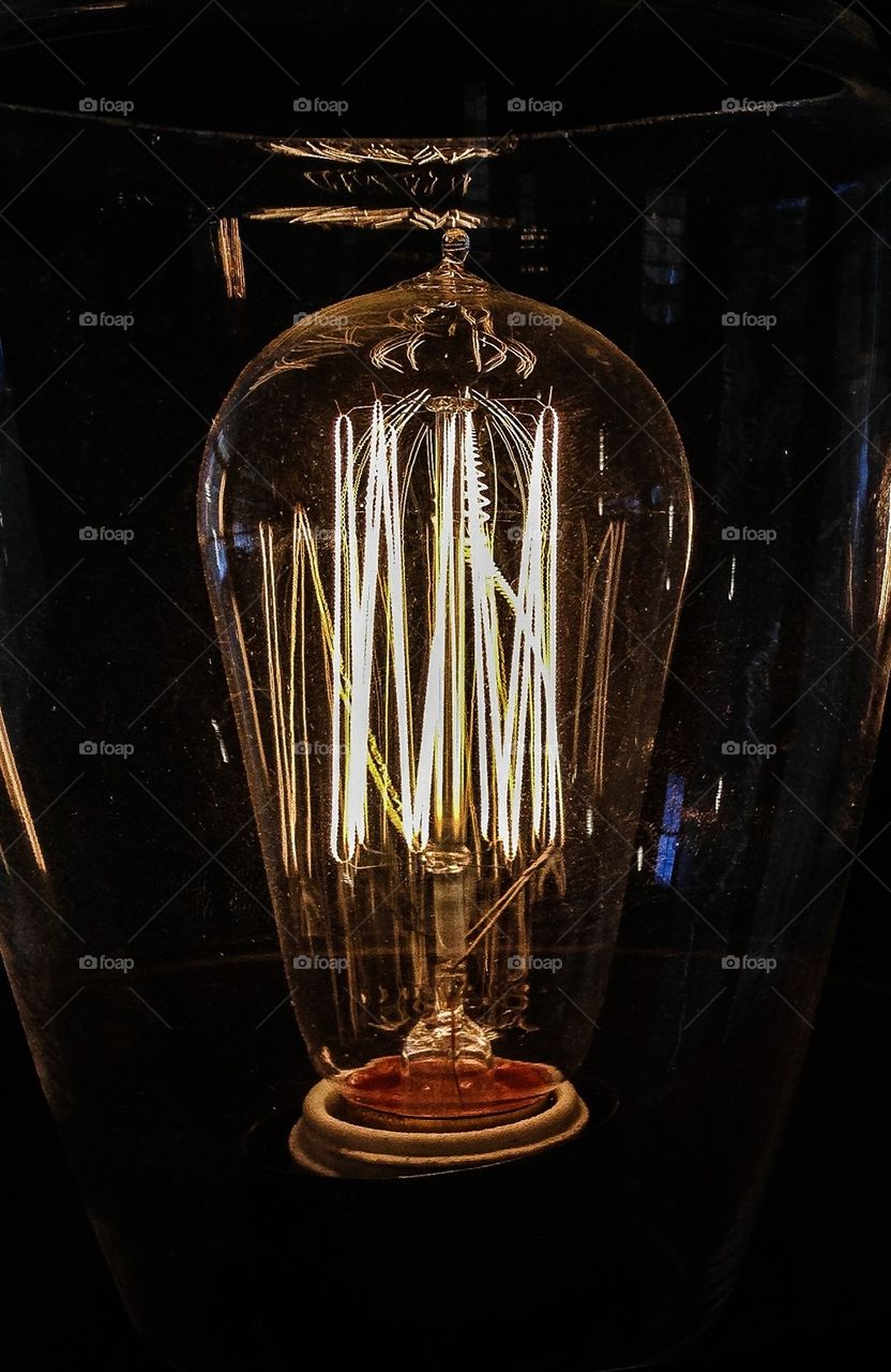 Light bulb Edison filiment