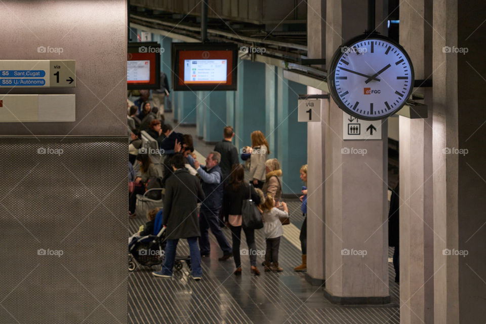 Waiting two o'clock train