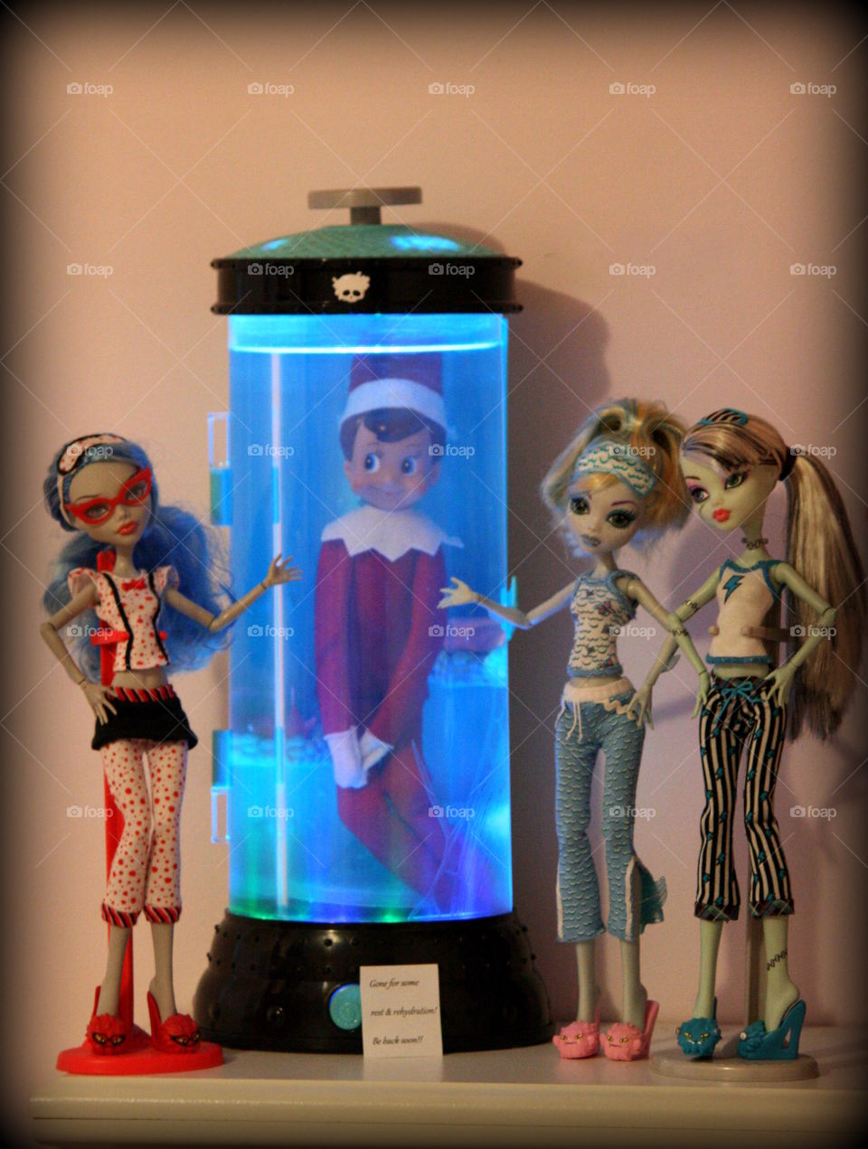 elf on the shelf spa