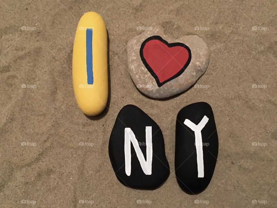 I love New York, souvenir on painted stones