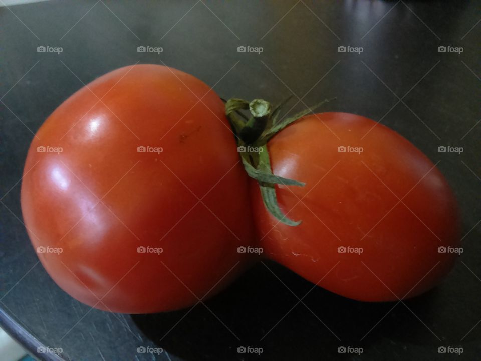 Twin Tomato