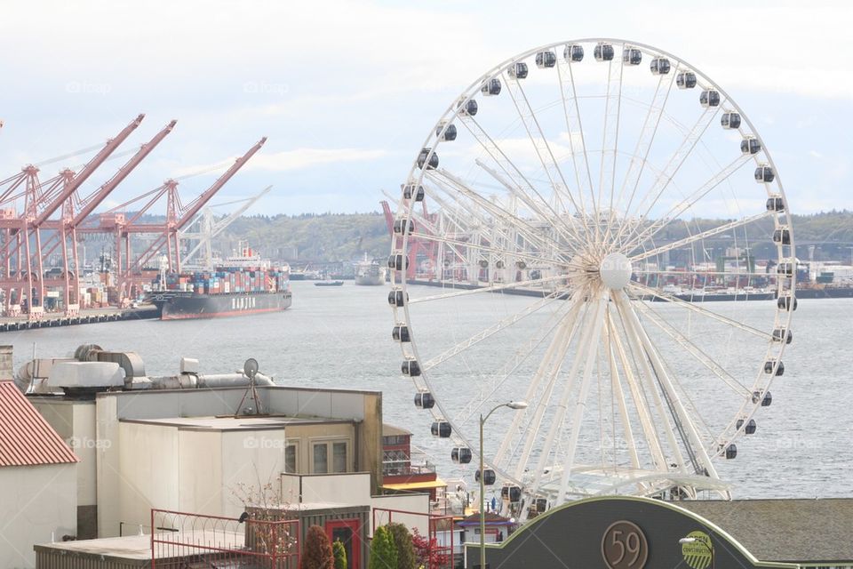 Ferris wheel 