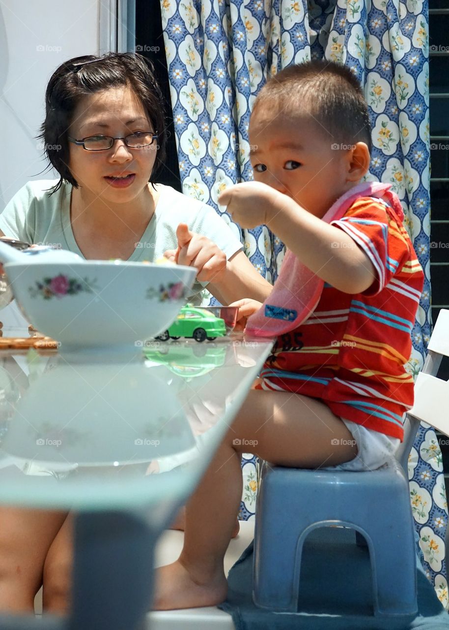 A special height at dining table for breakfast