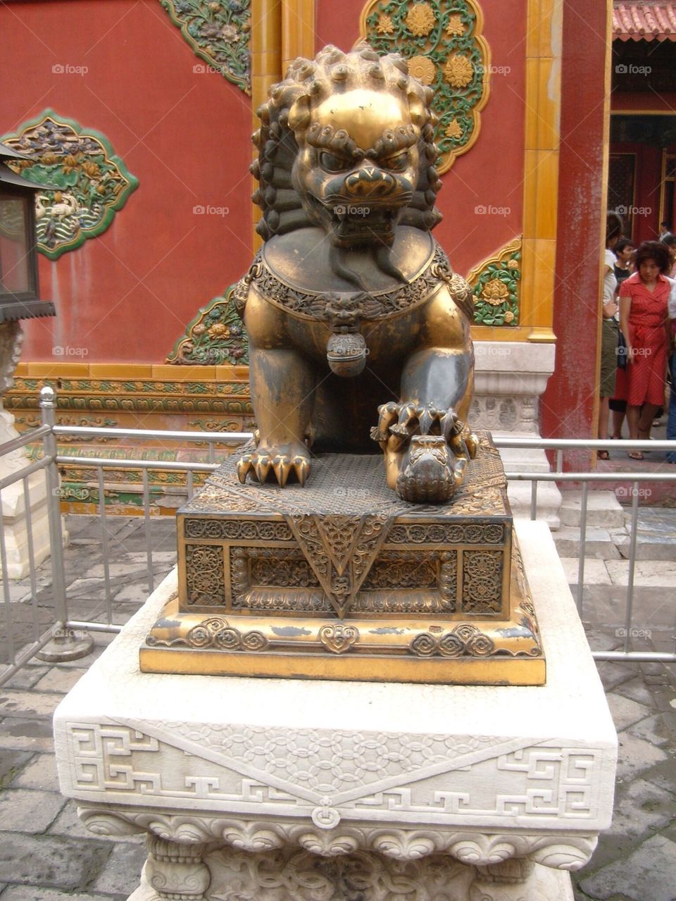 Chinese Bronze Lion Statue