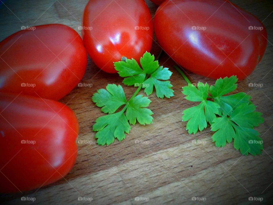 tomatoes and parsley