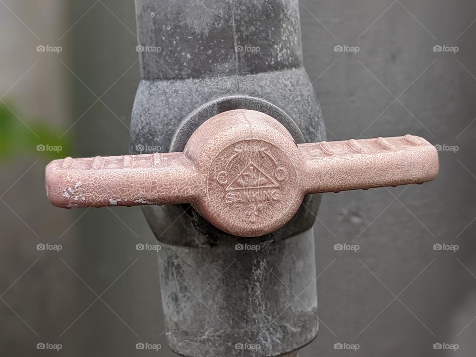 water filter flow lock