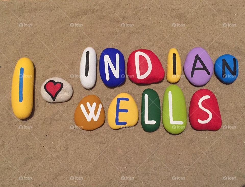 I love Indian Wells, souvenir on colored stones