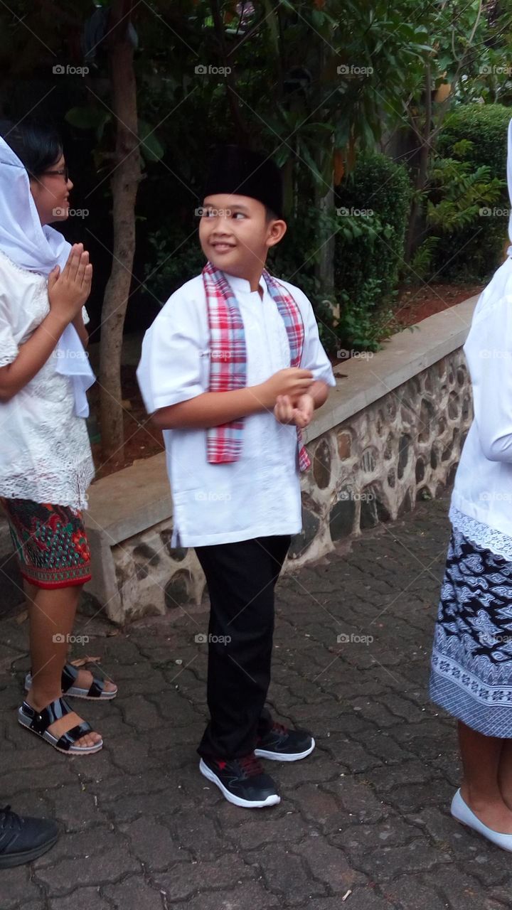 Indonesian kids with Betawi fashion