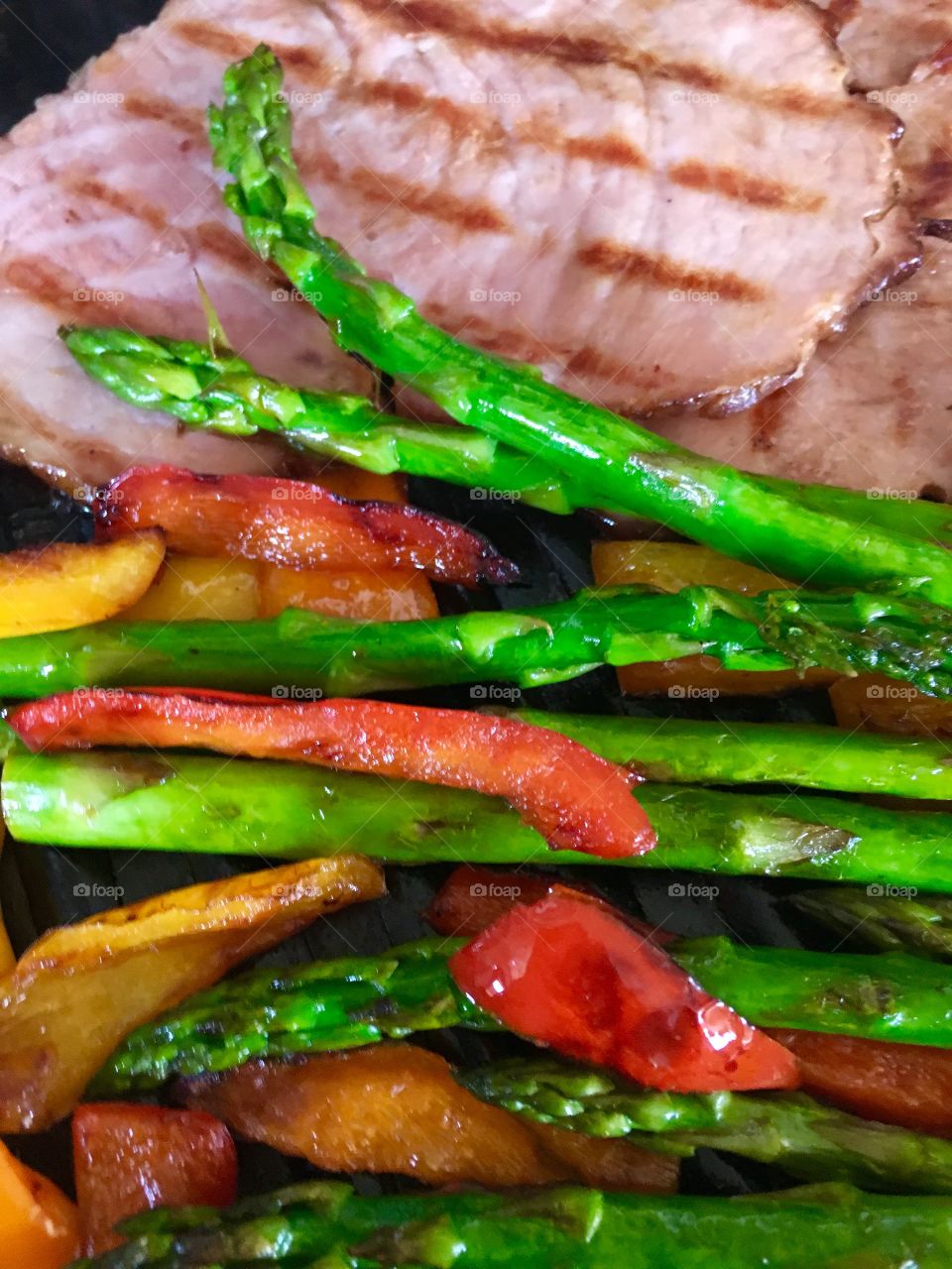 Asparagus and bell pepper with meat