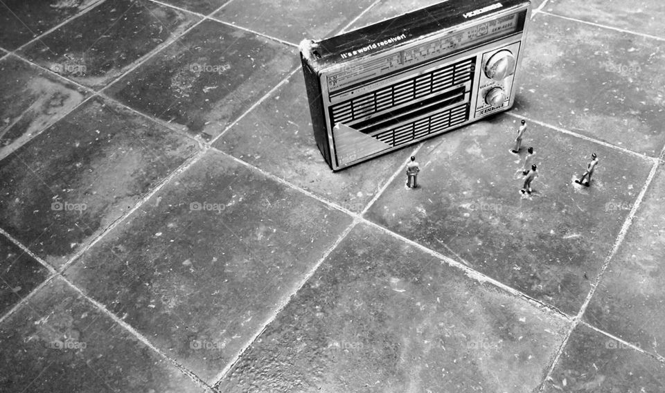 The world of liliput: radio