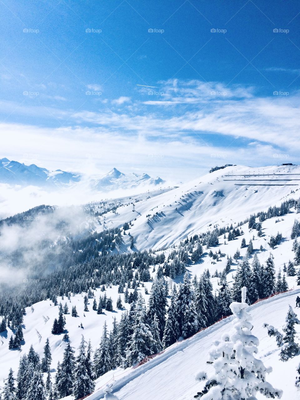 Snowy mountain landscape - winter wonderland in Austria 