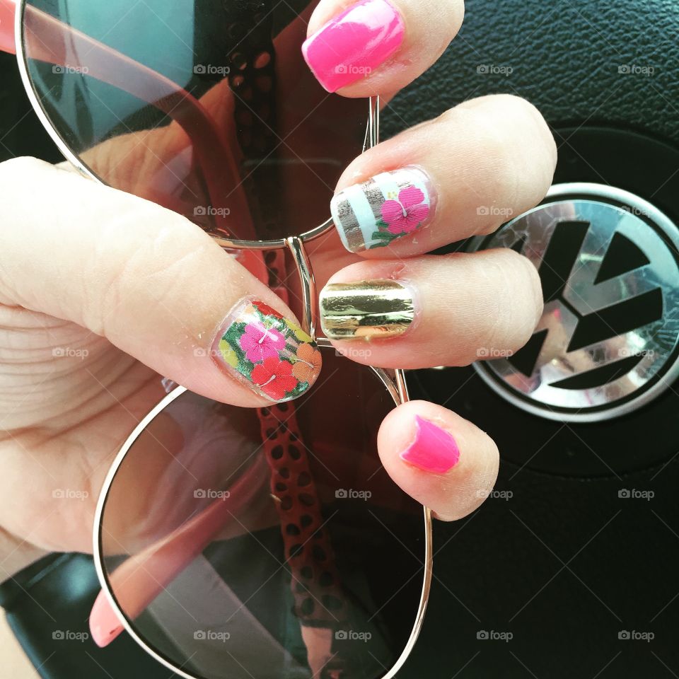 Sunglasses and nail wraps