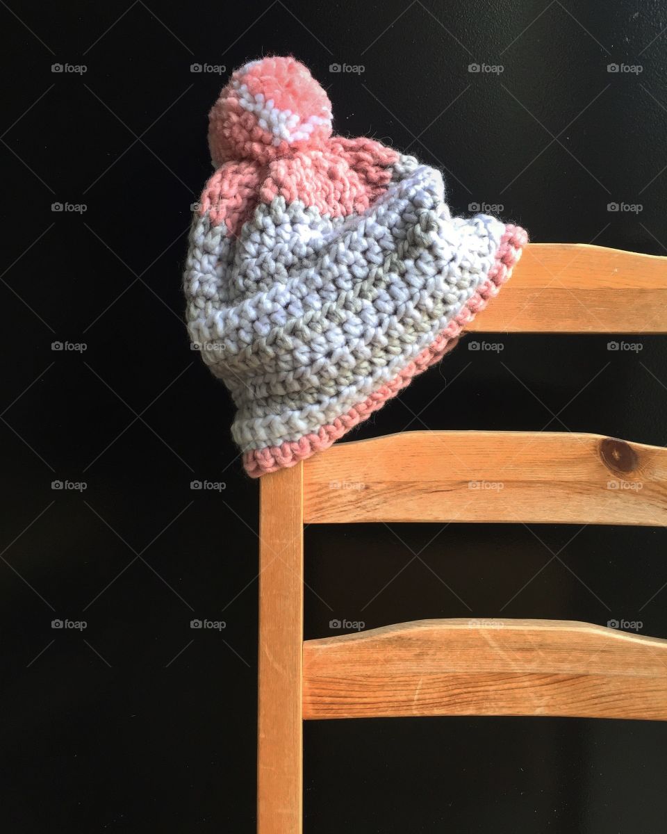 Women’s rose and grey crocheted beanie