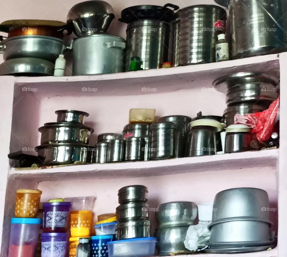 set of kitchen utencile