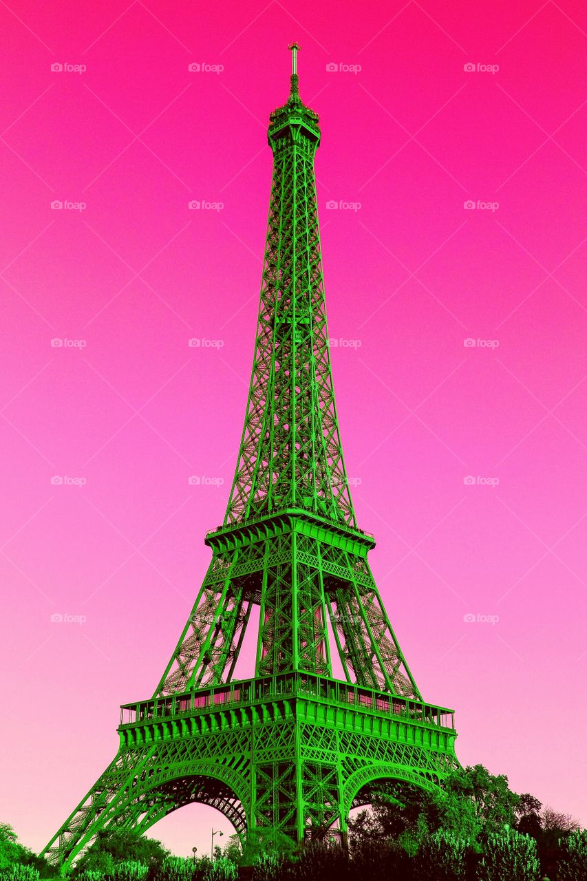 Eiffel tower of love