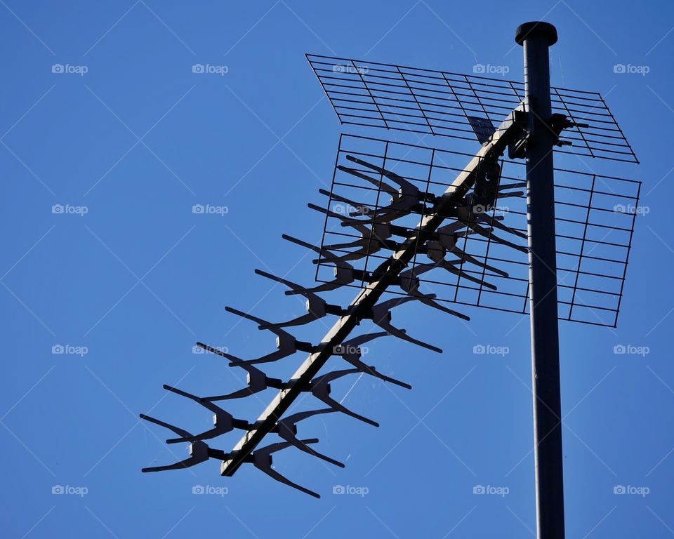 Television antenna