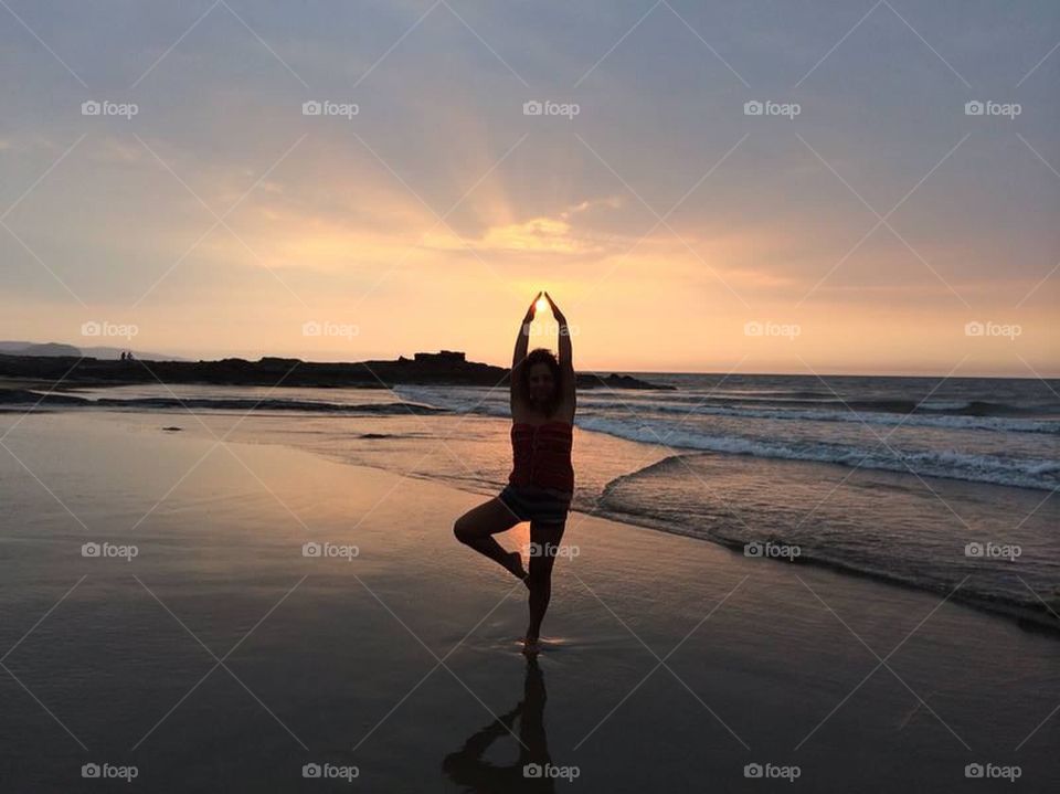Yoga . Beach in Peru