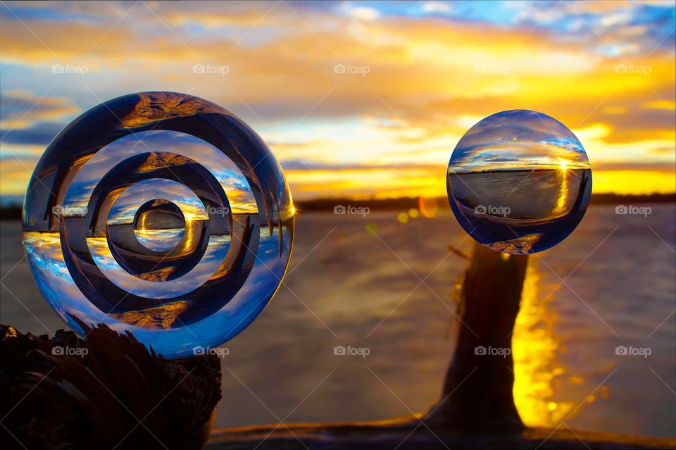 Lensball