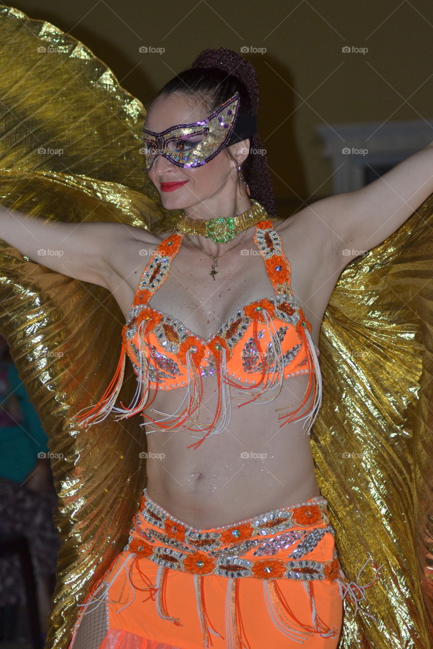 female bellydancer