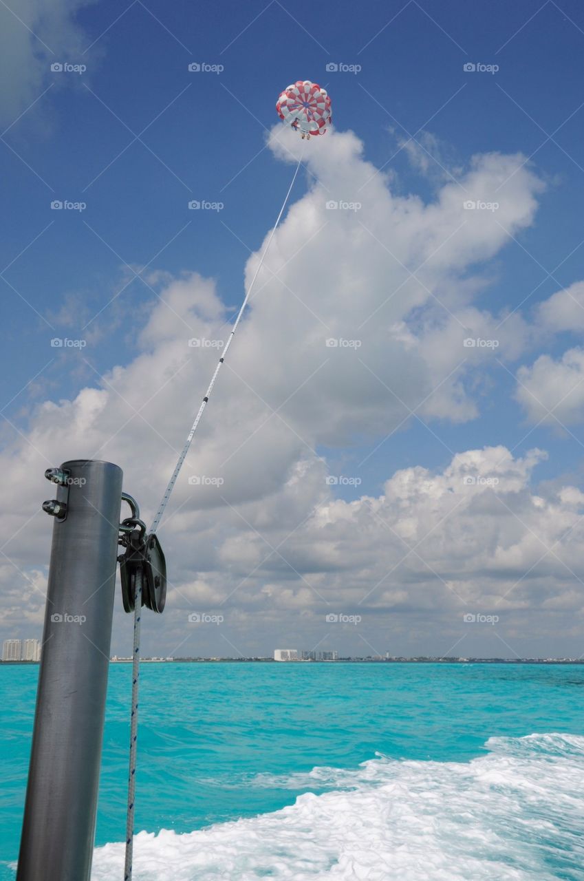 Parasailing in cancun
