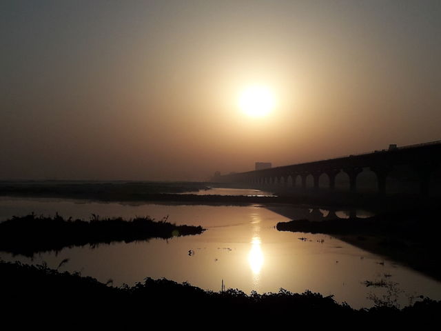 reflecting sun beams