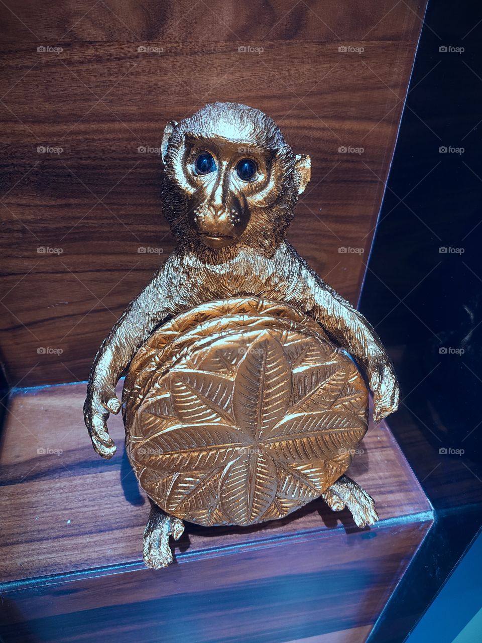 Cute monkey design fancy items For Hall decoration