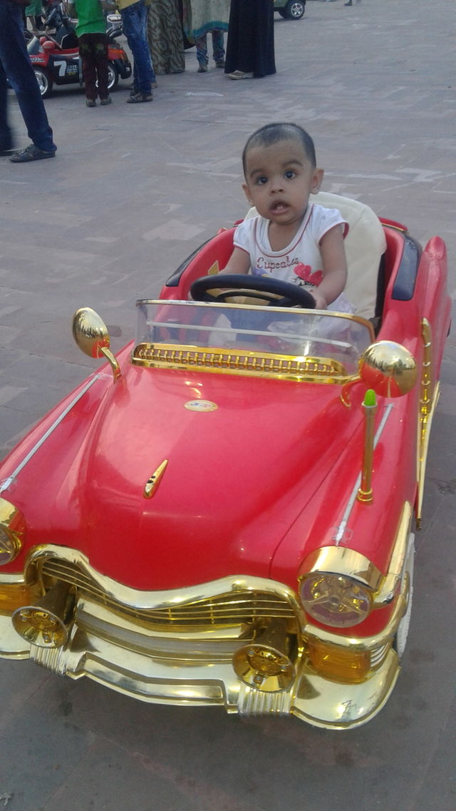 child enjoy