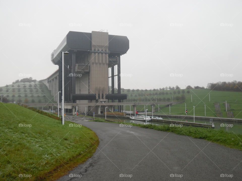 Ascenseur de Strepy Thieu