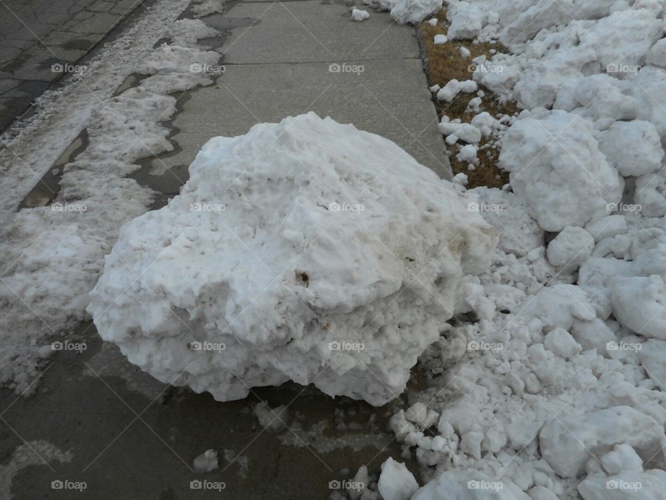 Snow boulder