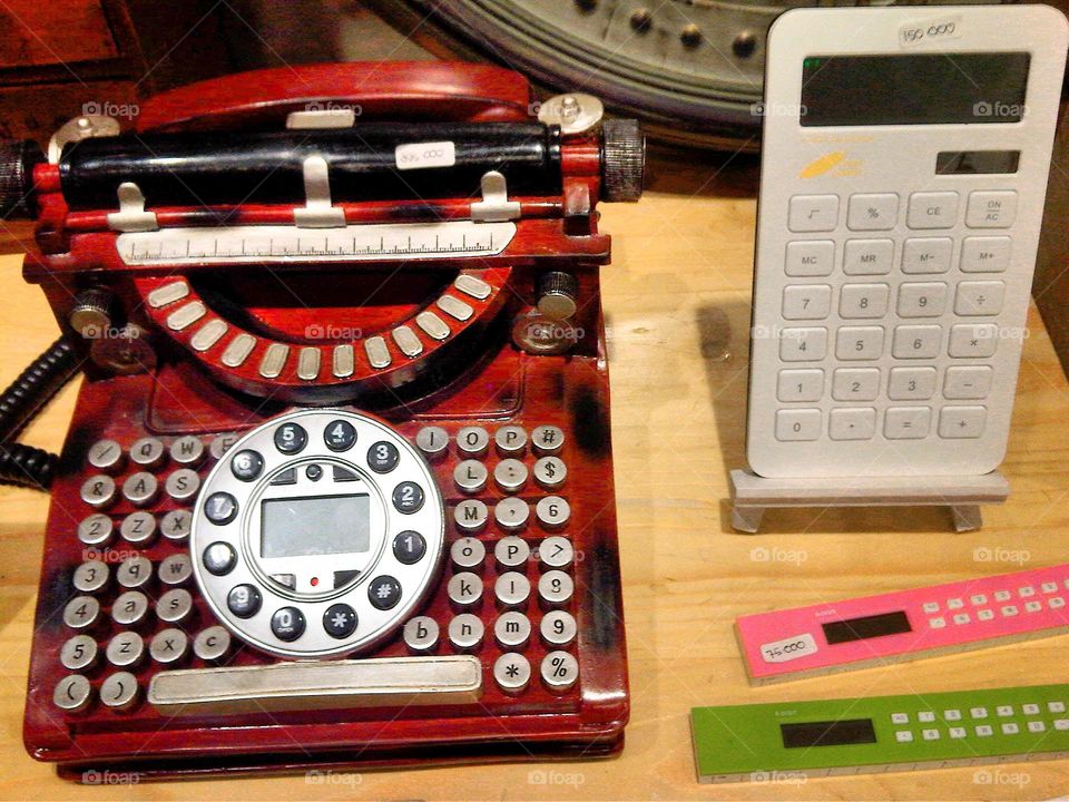 typewriter phone