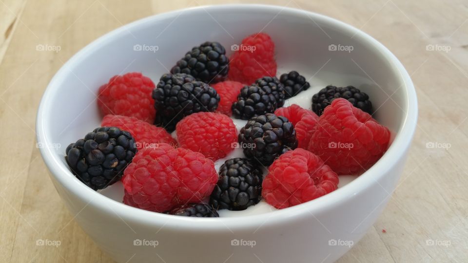 Berries & Yogurt