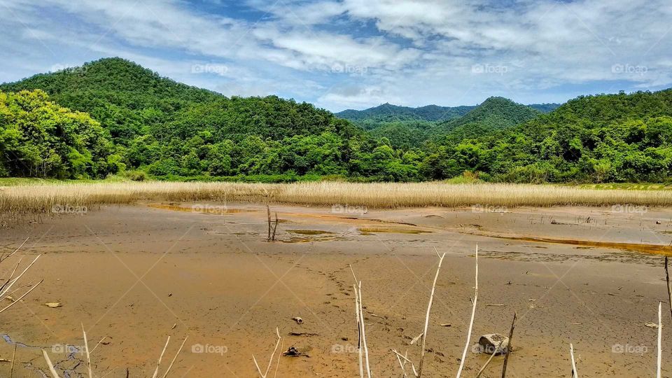 abstract l mountain & sky
views at reservoir.
