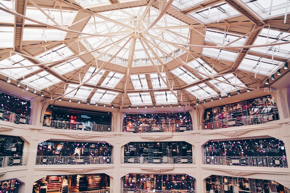 Store ceiling 