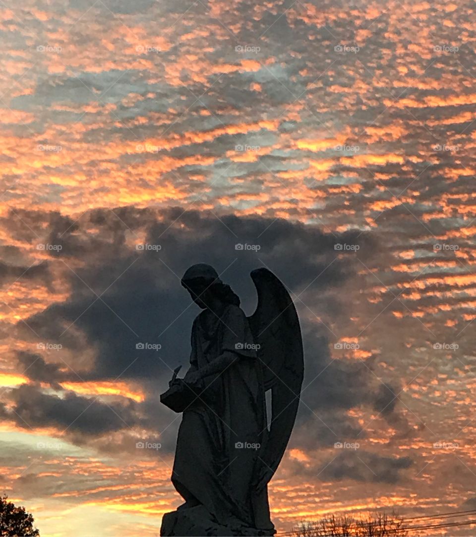 Angel monument 