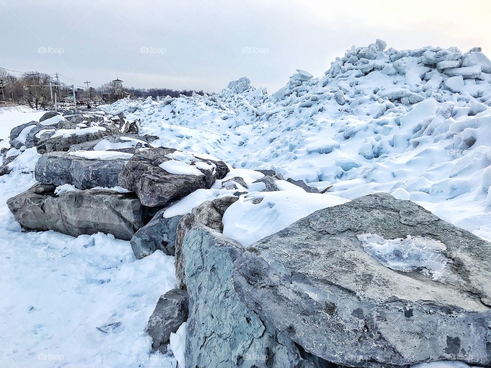 Ice jam Lake Erie