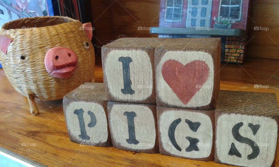 Piggy. set up in a local bbq joint.