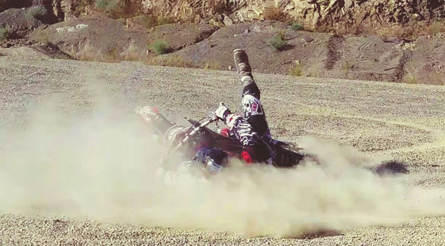 motorista al suelo