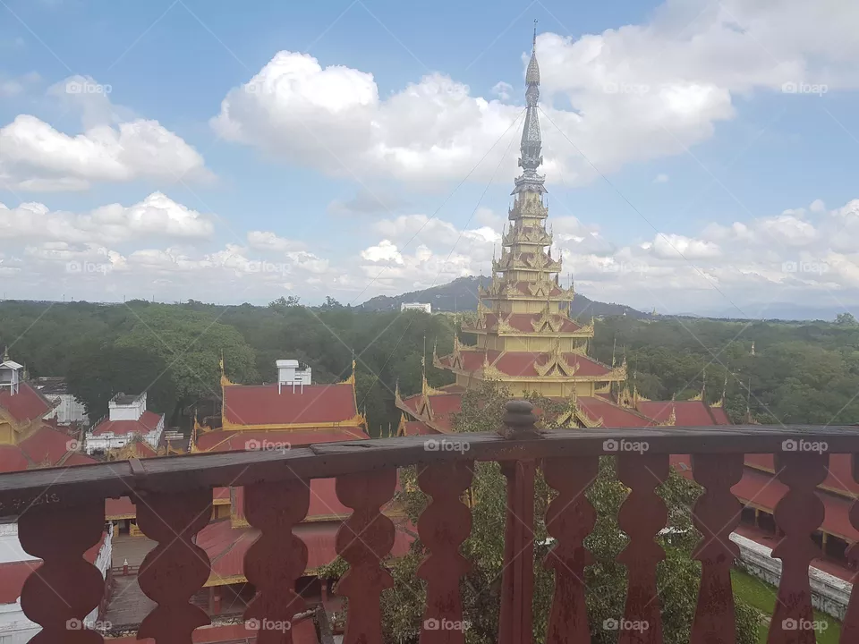 take a walk in the palace