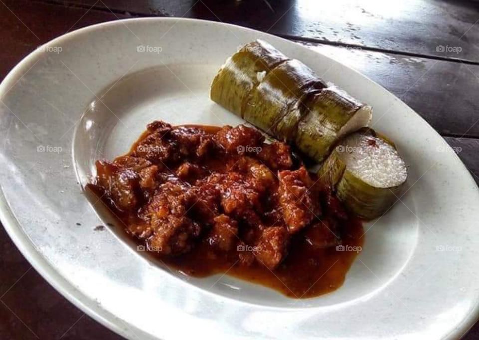 Malaysian speciality - Beef rendang and Lemang