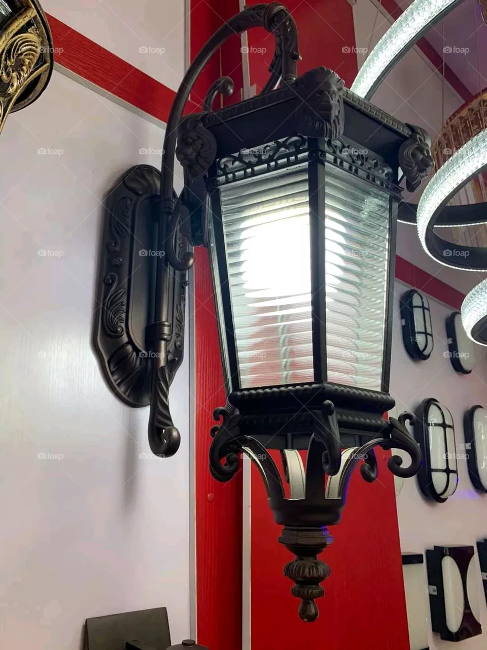 Wall lamp