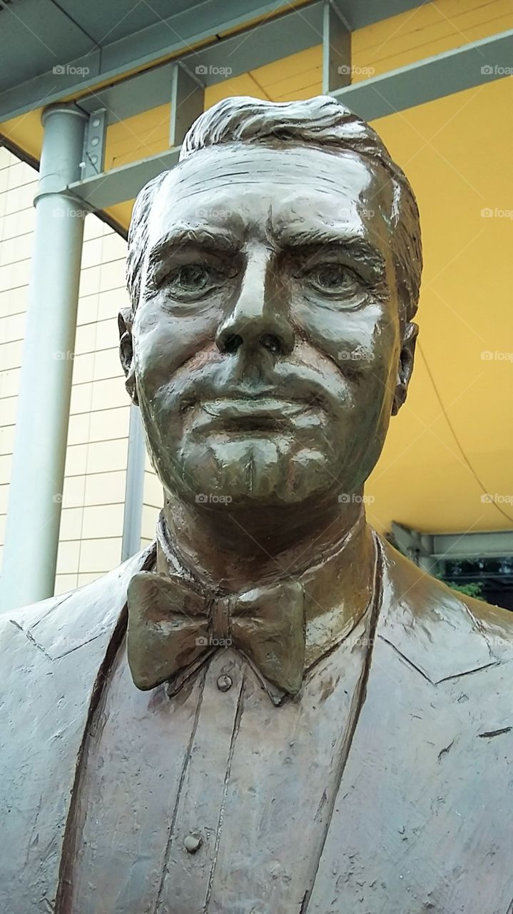 Statute of Cary Grant - Portrait