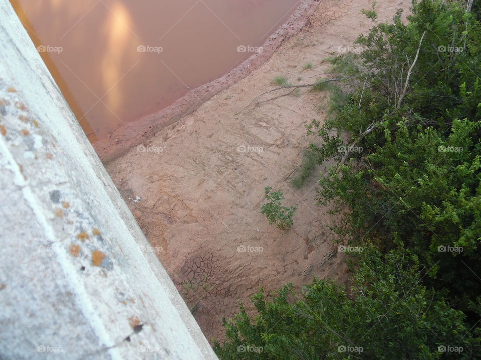 deep drop. This is a picture of the Brazos river located south of Graham Texas. 👣 🚶 🏃 🔥 💨